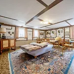 Private Rooms